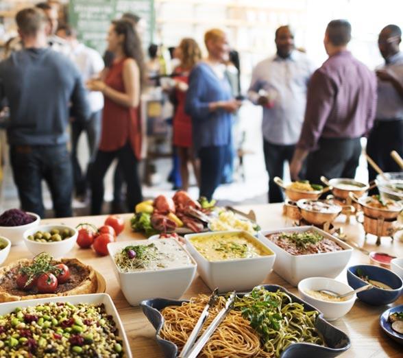 Plateau repas pour 20 personnes à Paris